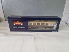 Bachmann 39-320 Hadrian Bar