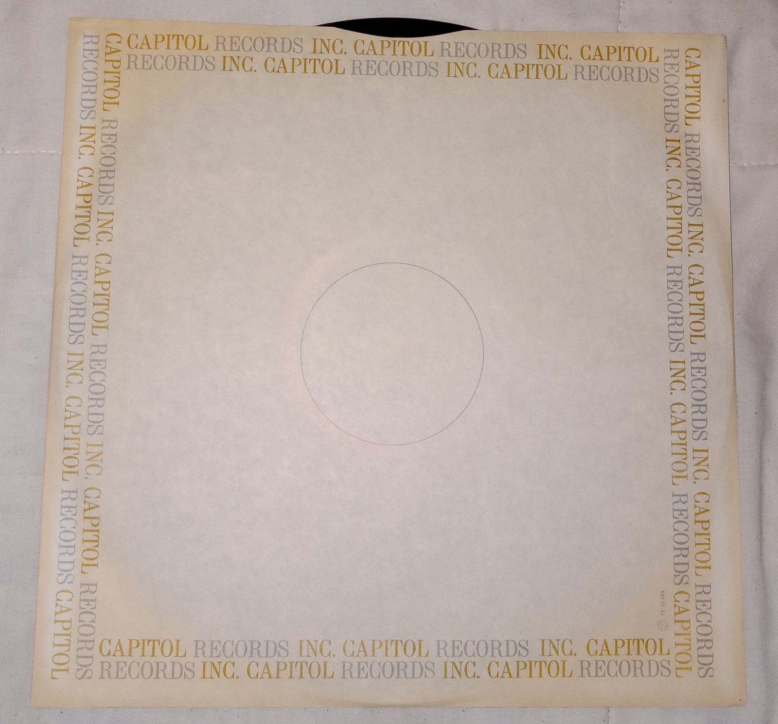 The New Seekers"SELF-TITLED(12"LP/CAPITOL){#ST 2319}(RECORD EX)