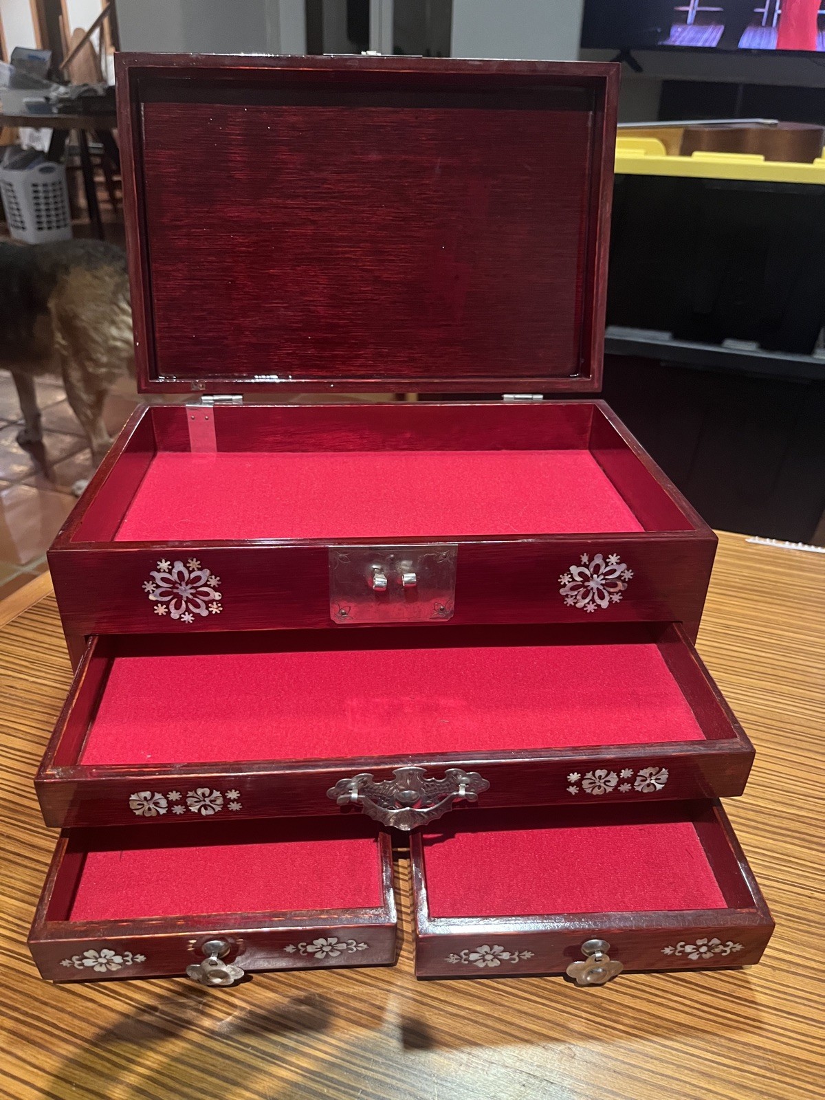 Vintage Mother Of Pearl Inlayed Musical Jewelry Chest