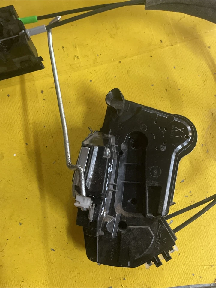 2018-2019 SUBARU CROSSTREK FRONT RIGHT SIDE DOOR LATCH LOCK ACTUATOR OEM - Image 4 of 4