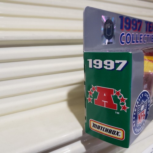 Matchbox Limited Edition 1997 1/80 NFL WASHINGTON REDSKINS Truck Nu in NuMint Bx - Picture 2 of 5