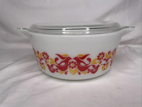 Vintage PYREX Friendship Casserole Dish 2.5 Quart 475-B Clear Lid Red Birds