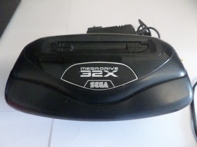 Sega Mega Drive 32x Console Expansion Unit PAL, + 4 games