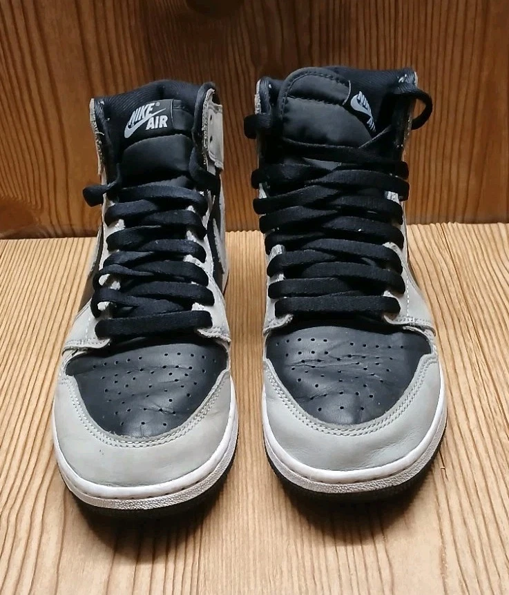 Nike Air Jordan 1 Retro Alto OG Niños 575441-035 Tenis de Baloncesto EE. UU. Talla 6y Foto 3 de 4