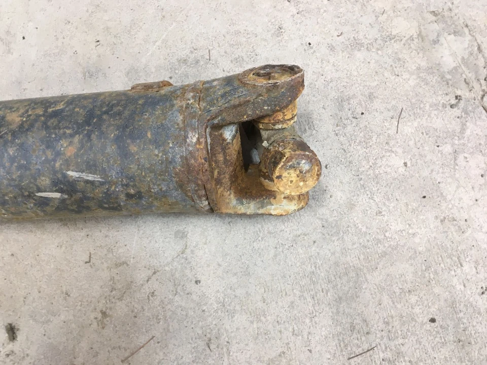 08 CHEVY SILVERADO 1500 Rear Drive Shaft Verify Id Foto 3 de 3