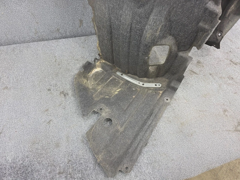 Guardabarros delantero derecho pasajero guardabarros protector contra salpicaduras Lexus 2015-2019 Rc350 Rc300 OEM Foto 2 de 4