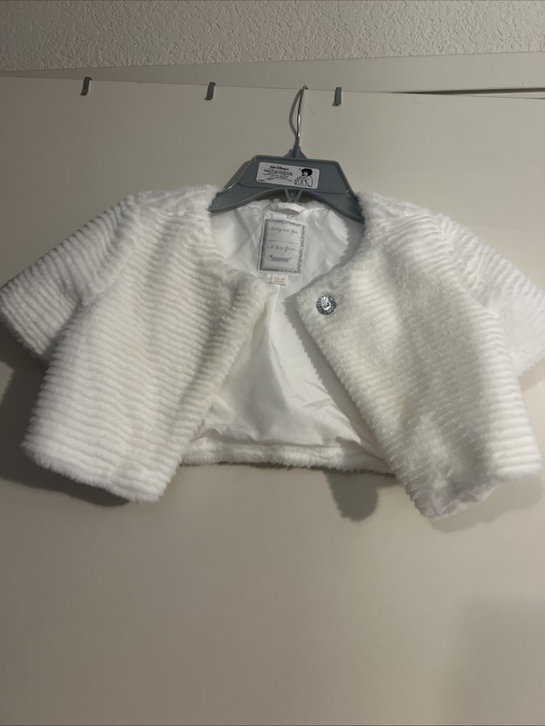 Used Faux Fur Girls Gymboree White Shrug Jacket Sz 5-6 Excellent Condition