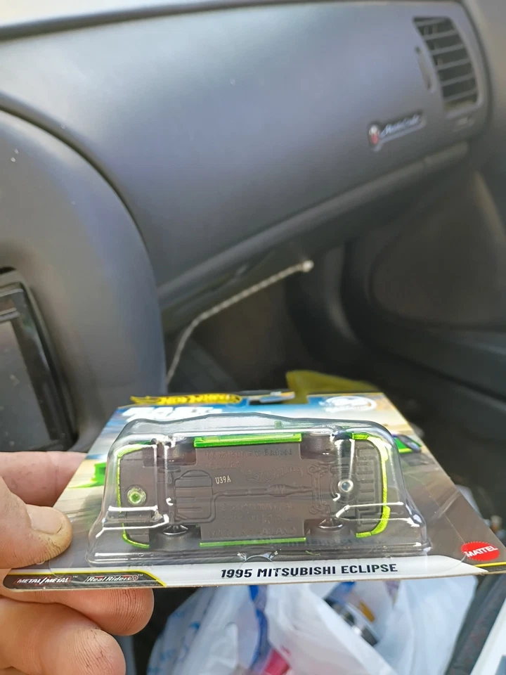 Coche Hot Wheels Fast & Furious Mitsubishi Eclipse - GBW81 Foto 2 de 4