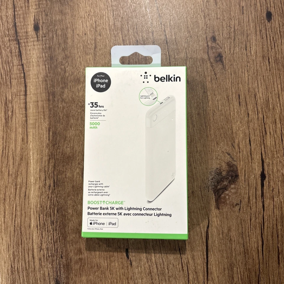 Banco de alimentación de carga Belkin Boost 5K con conector Lightning - blanco Foto 2 de 4