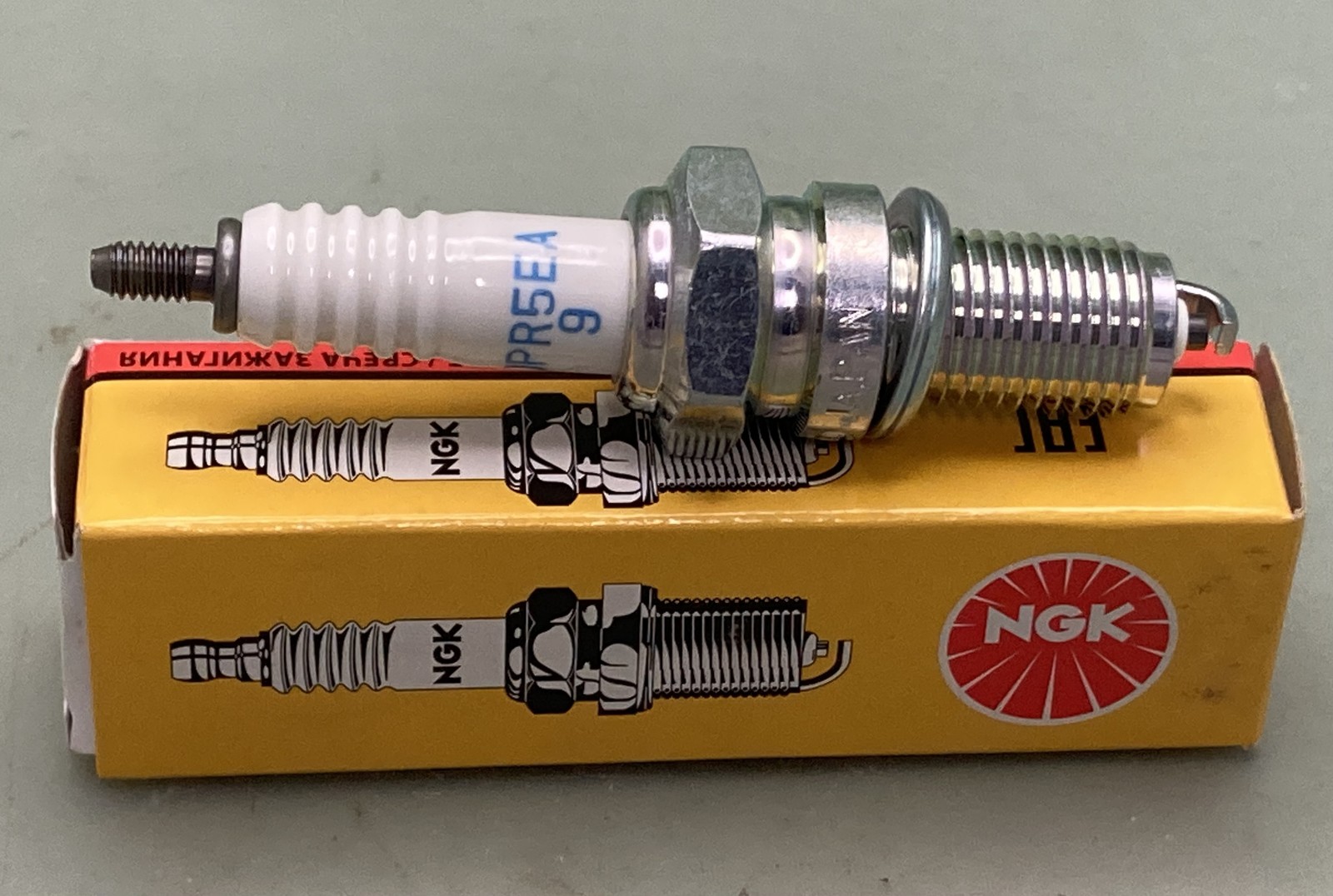 Qty 2 NGK 2887 Spark Plug DPR5EA-9 New Genuine