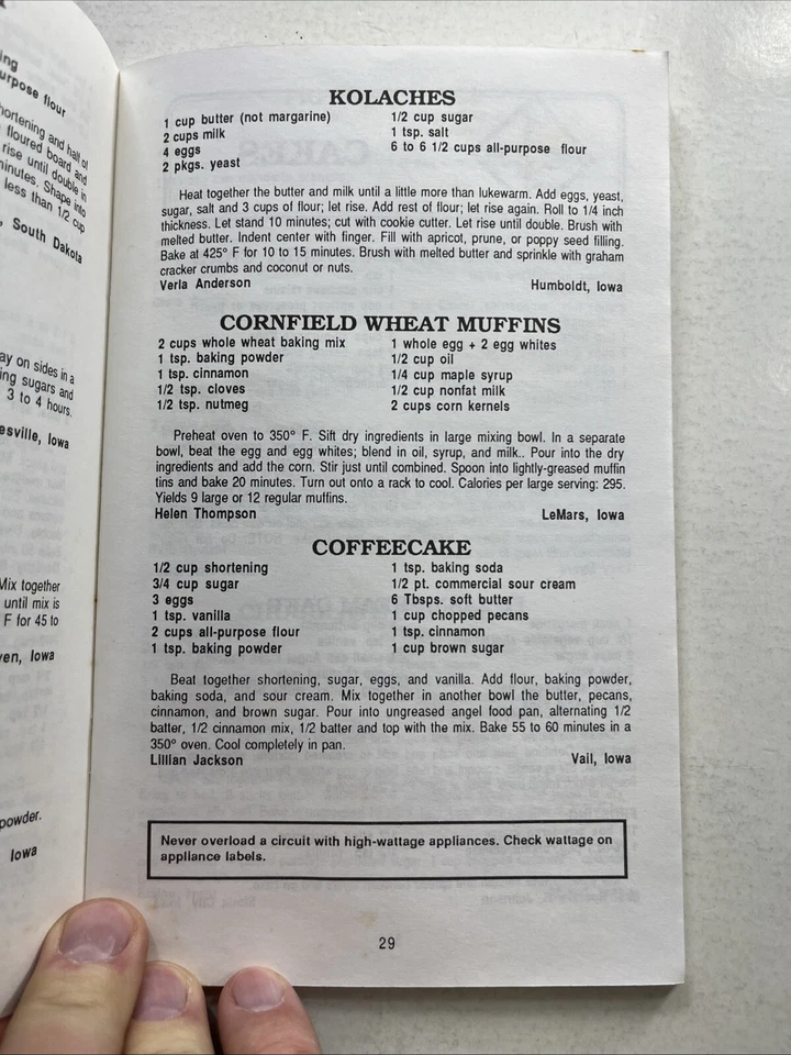 Iowa Holiday Cookbook Christmas ethnic Bohemian Czech Kolache cookie IA candy - Image 4 of 4