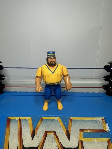 WWE WWF Hasbro Series 1 - Akeem Wrestling Figure A...