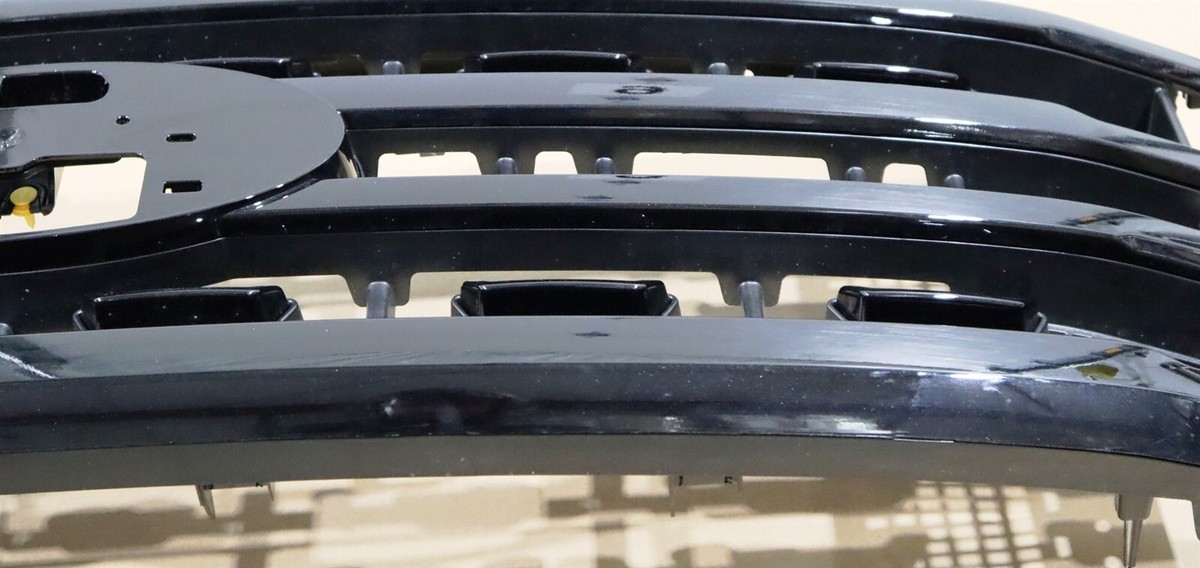 OE 23-25 Super Duty PC3Z8200KA Front Grille BLACK APPEARANCE