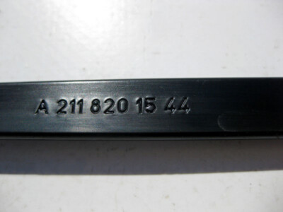 Mercedes-Benz A2118201544 Wiper arm - wiper left CLS C219 E-Class 