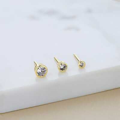 LAVISHE 925 Sterling Silver Timeless Cubic Zirconia Bezel Stud Earrings