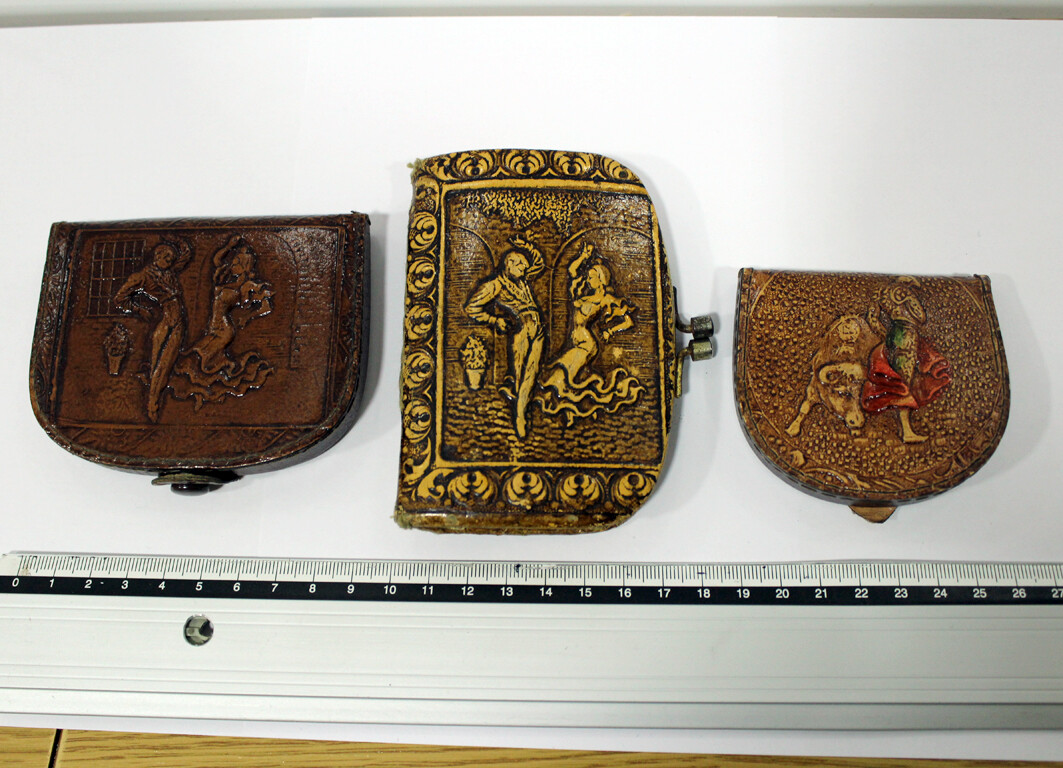 TAURINOS - 3 DE CUERO REPUJADO MOTIVOS TAURINOS. ANTIGUOS. | eBay