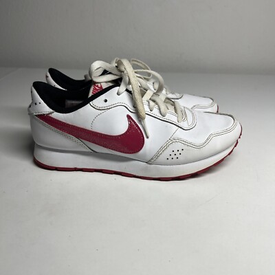 nike md valiant running