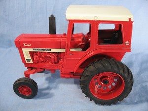 1466 international toy tractor