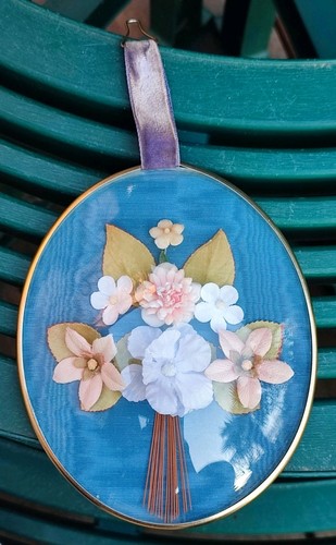ANCIEN CADRE OVALE FLEURS EN
