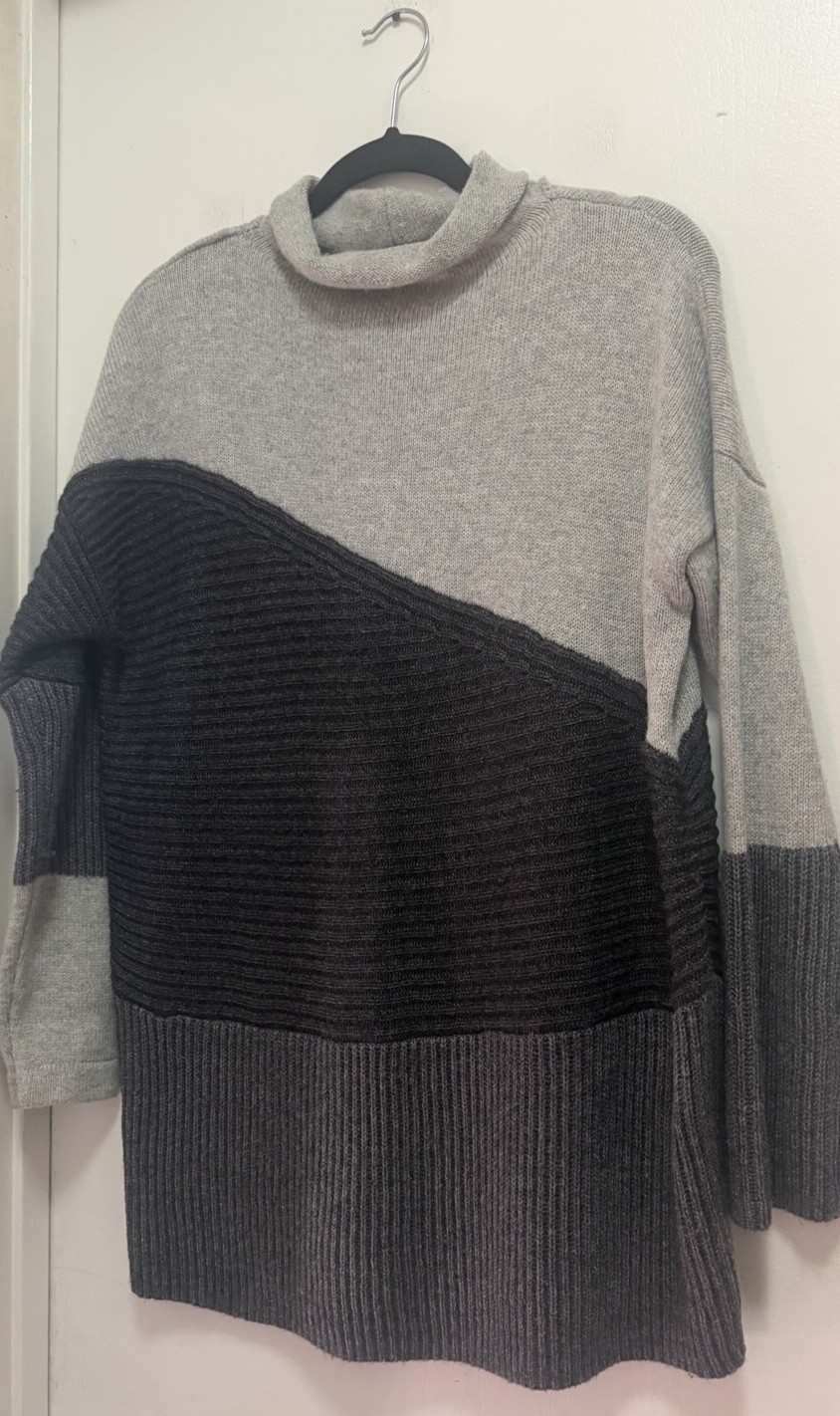 French Connection Wool Blend Gray Colorblock Pull… - image 2