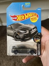 '17 Nissan GT-R R35 Gray 1/10 364/365