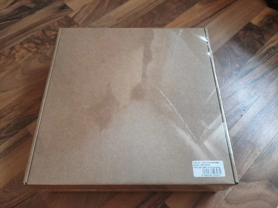 DCVDNS D.W.I.S der Wolf Im Schafspelz Box Neu L - Bild 2 von 4