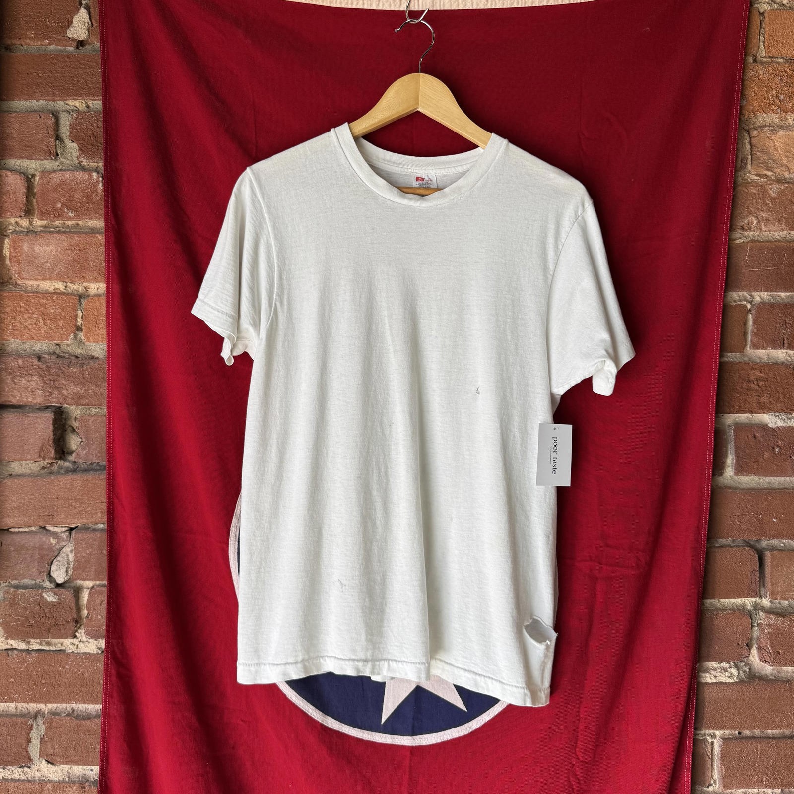 Vintage 80s Hanes White Blank T-Shirt Men’s Large Single Stitch Distressed