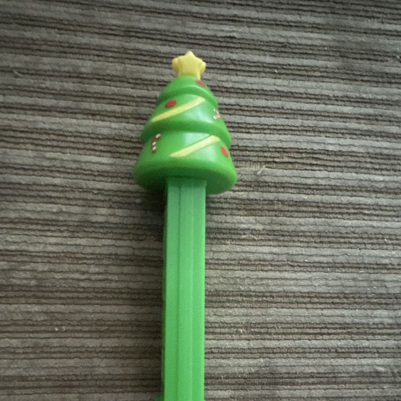 PEZ Christmas Tree Dispenser Green with Yellow Star Topper Holiday & Seasonal