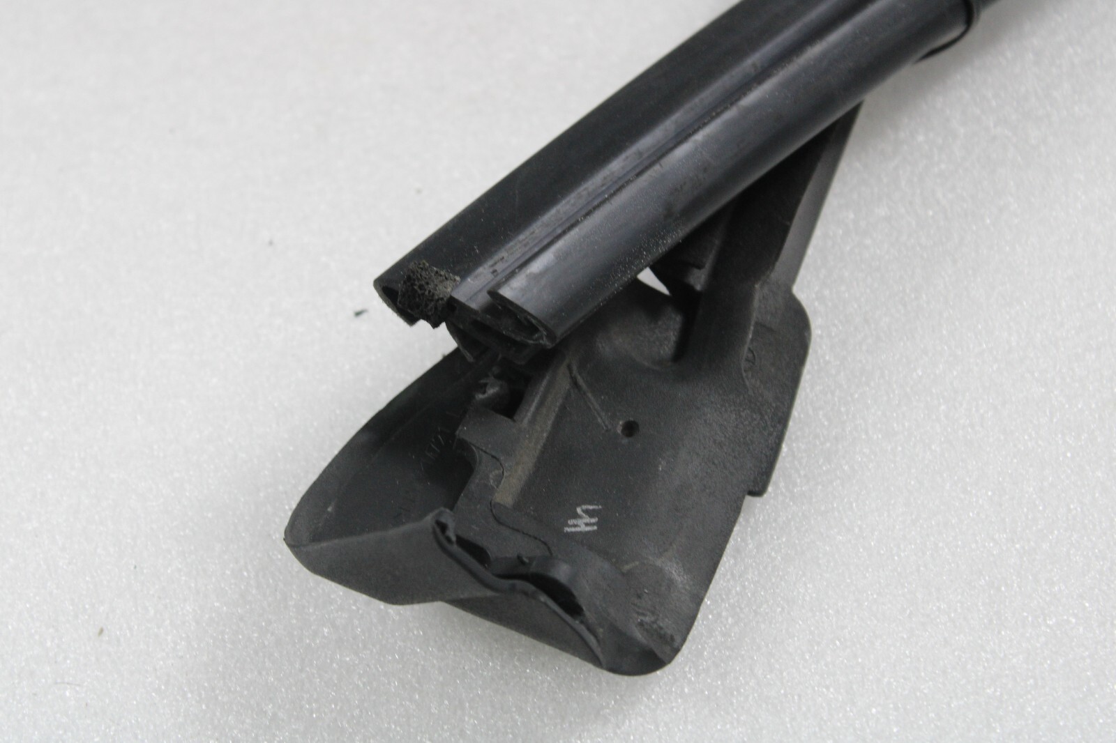 Mclaren MP4-12C, LH, Left, Inner Glass Scraper Molding, Used