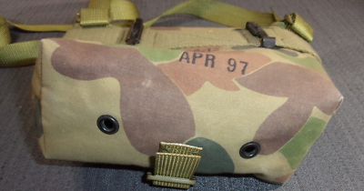 1997 AUSTRALIA AUSTRALIAN TACTICAL COMBAT MILITARY POUCH 8465-66