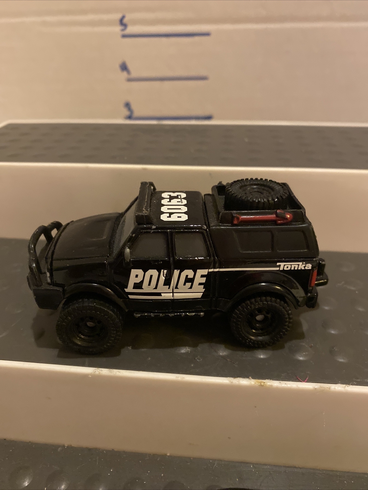 Picture 2 of 10