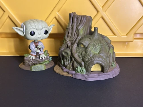Funko Pop Star Wars #11 Dagobah Yoda With Hut (40 Empire Strikes Back)