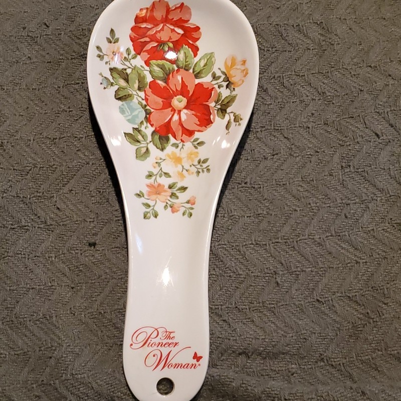 Pioneer Woman spoon rest flowered design