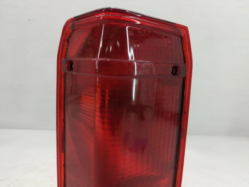 Luz trasera lateral izquierda Ford Ranger 1983 conductor fabricante original CZD0K Foto 4 de 4