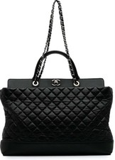 CHANEL Tasche (Quilted Aged Calfskin Be CC Sh...