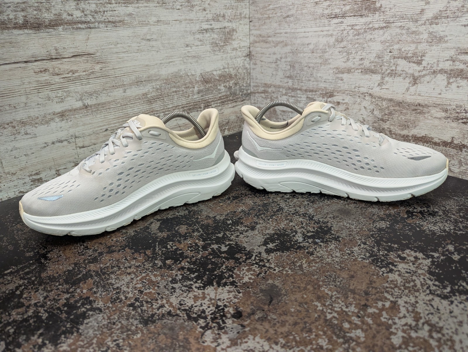 Womens Hoka One One Kawana Running Shoes Sz 9 Used Sneakers Trainers thumbnail 7