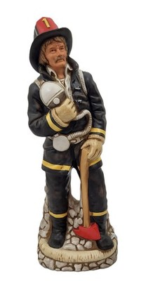 1982 Old Commonwealth Kentucky Straight Bourbon Whiskey Fire Fighter #1 Decanter