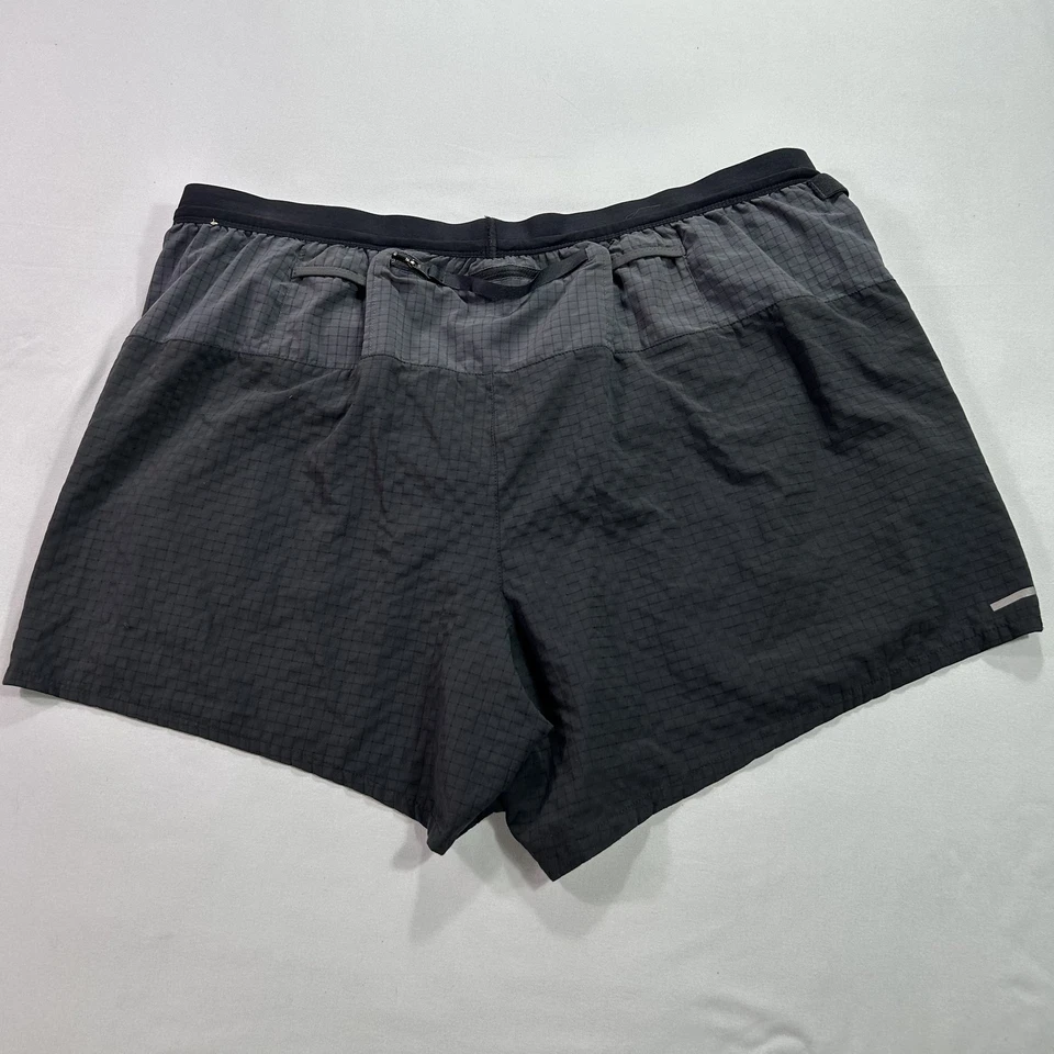 Pantalones Cortos para Correr Nike Trail Dri-FIT 2XL Negros Para Hombre Forrados Ligeros Bolsillos con Cremallera Foto 2 de 4