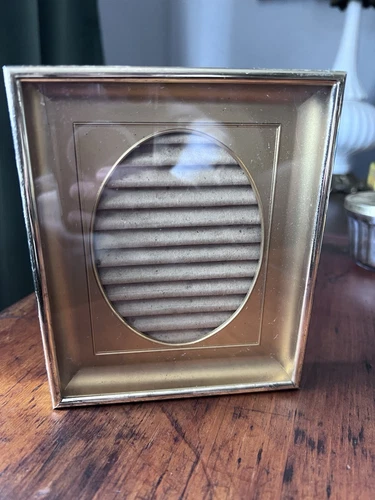Vintage MCM Gold Tone Shadow Oval Diorama