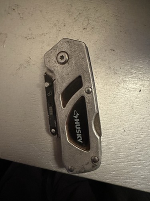 #ad kniffe for work husky $10.00