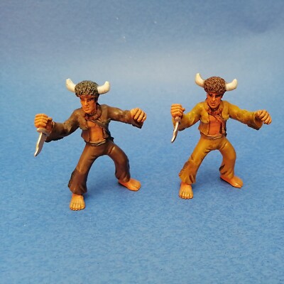2 Figures Matching Papo Schleich Revell Peyo Bully Indians Western  