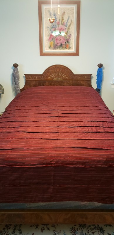DKNY Purple/Burgundy Stripes, Pleated Queen Duvet, EUC