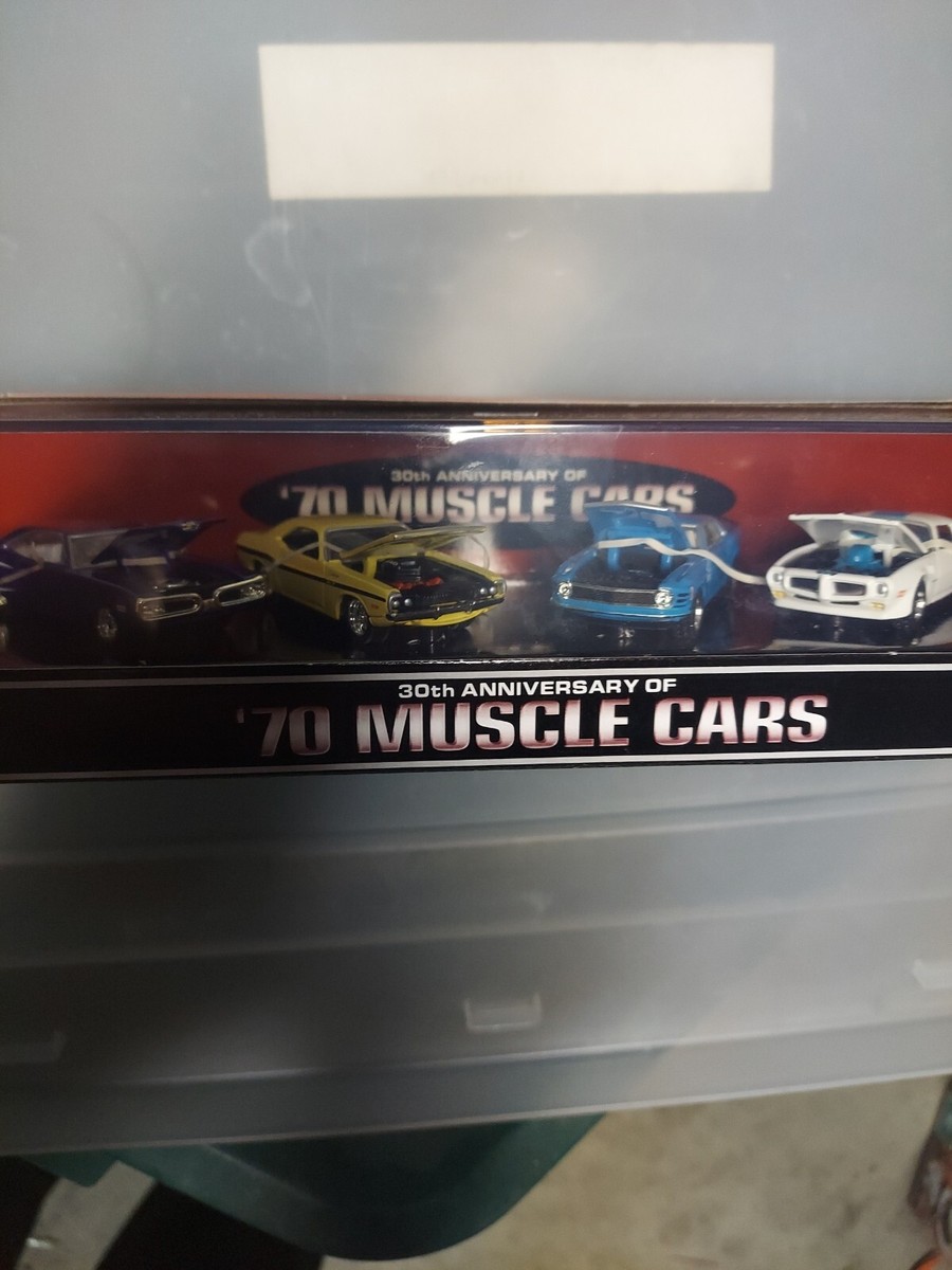 NEW 1999 Hot Wheels Collectibles 30th Anniversary of '70 Muscle