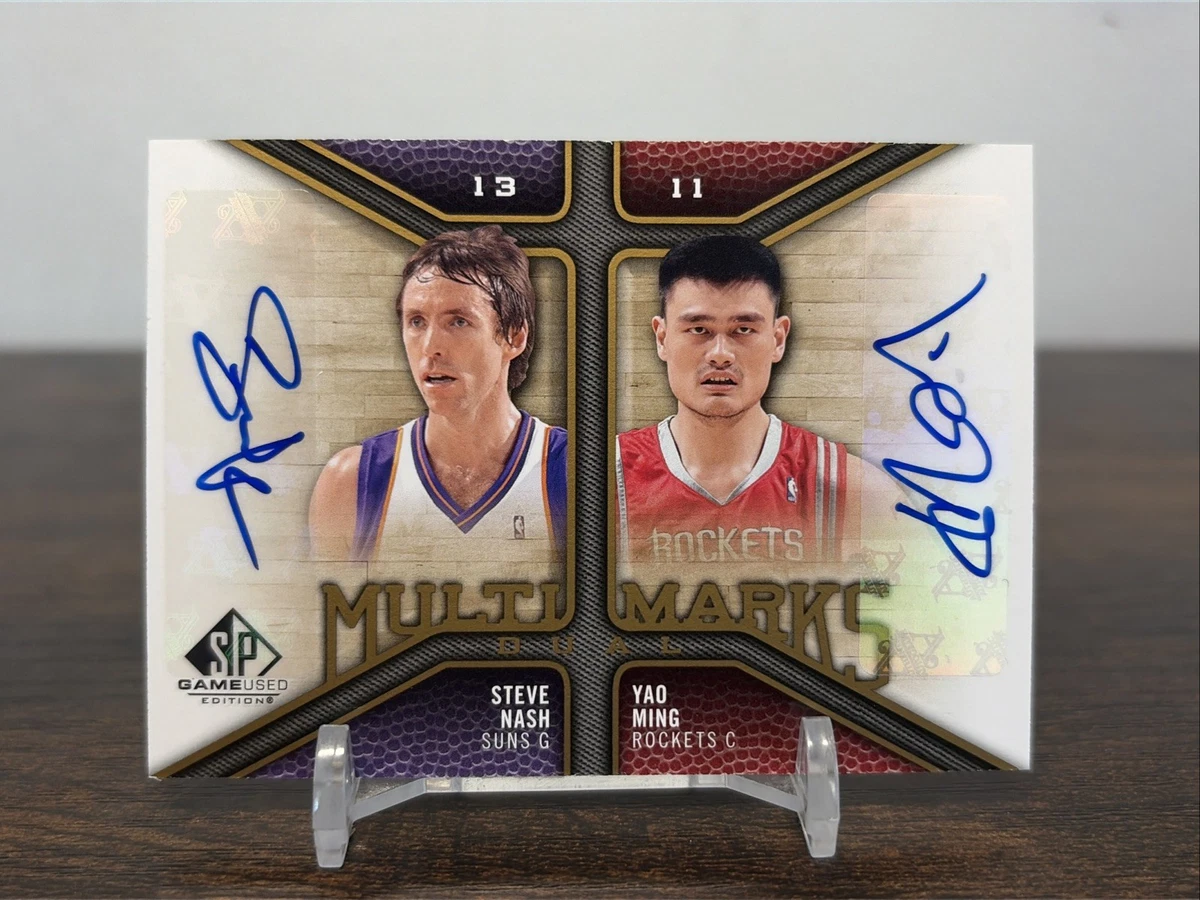 Yao Ming Basketball Autographed ungraded Sports Trading Cards