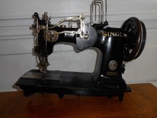 SINGER 72W19 VINTAGE HEMSTITCHER  INDUSTRIAL SEWING MACHINE  W413914
