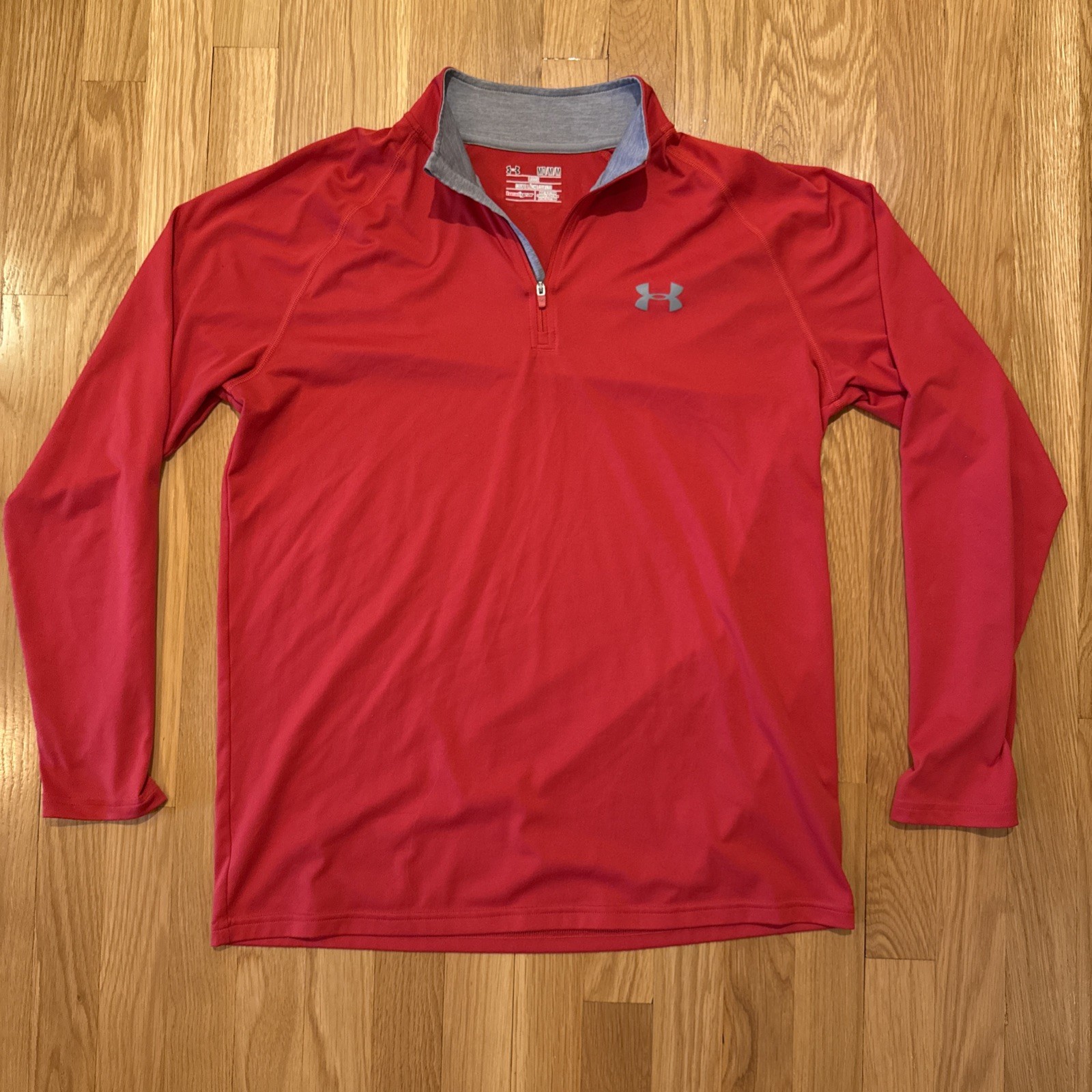 Under Armour Heat Gear Loose Fit Shirt Men's Large Red Long Sleeve