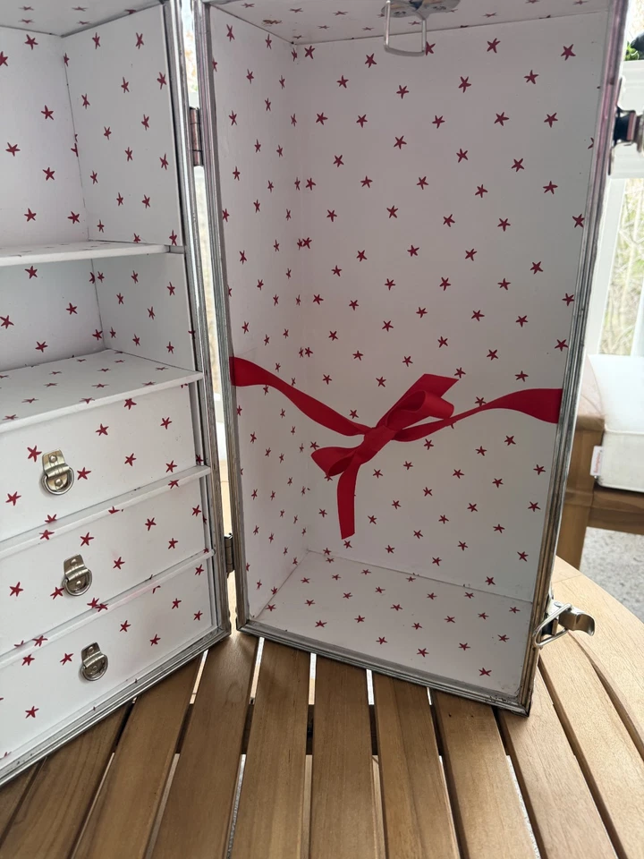 Baúl vaporero Molly Pleasant Company 1992 con perchas Foto 3 de 4