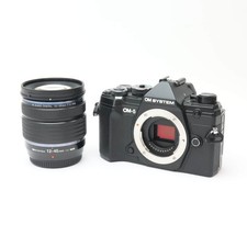 OM SYSTEM OM-5 Black  12-45mm F/4 PRO Lens Kit 235