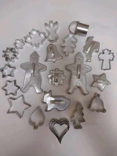 VTG LOT (21)***Cookie Biscuit Cutters Metal Aluminum Tin Holiday Animal Baking