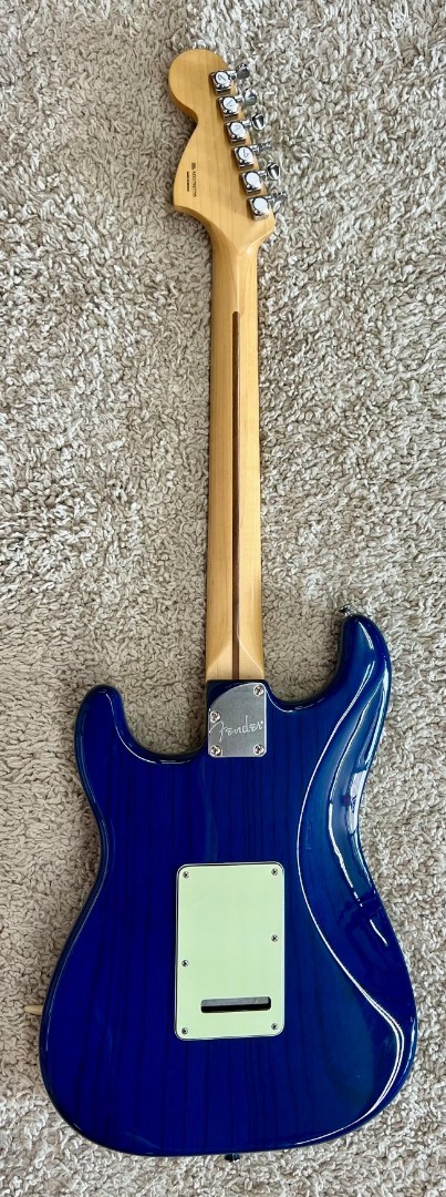 ギター FenderHybridII Stratocaster GunlBlue Fender Deluxe Stratocaster, Maple Neck, Sapphire Blue
